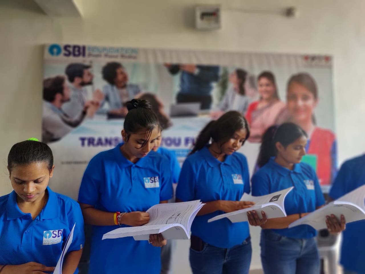 The SVSS team working together